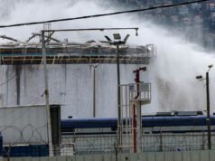 Kilang minyak terbesar di Israel akan menjalani perbaikan selama bertahun-tahun setelah serangan Iran, kata sebuah laporan