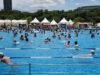 Kolam Sungai Han di Seoul dibuka untuk berenang malam hari saat banyak orang berbondong-bondong