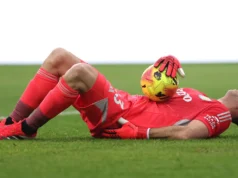 Kompetisi Liga Premier dan Inggris akan menguji aturan cedera kiper baru yang bertujuan untuk menghentikan pemborosan waktu