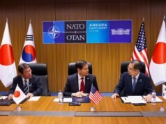 Korea Selatan, Amerika Serikat dan Jepang menegaskan kembali komitmen terhadap denuklirisasi Korea Utara, dan berjanji untuk memperkuat hubungan keamanan ekonomi