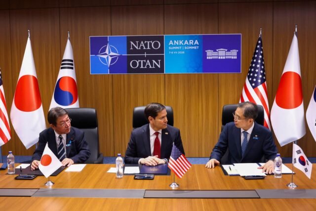 Korea Selatan, Amerika Serikat dan Jepang menegaskan kembali komitmen terhadap