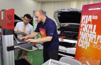 Korea memotong birokrasi untuk merayu pakar teknologi global
