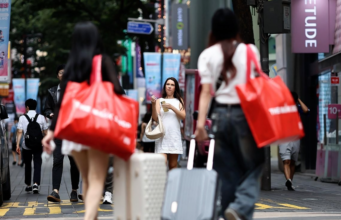 Lemahnya nilai tukar won dan K-beauty memicu belanja dan belanja Tiongkok di Korea