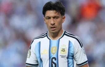 Lisandro Martinez bereaksi terhadap kampanye ‘anti-Argentina’ dan menyangkal tidak menghormati Spanyol selama perayaan Piala Dunia
