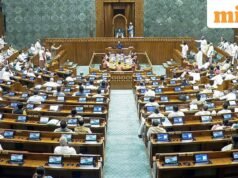 Lok Sabha meloloskan RUU anti-kebocoran kertas yang lebih ketat setelah keributan NEET