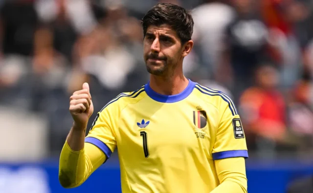 'Manajer memutuskan untuk menarik saya', Thibaut Courtois mengungkapkan dia bisa