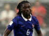 Manchester United menyetujui persyaratan pribadi dengan Manu Koné saat Roma menunggu tawaran pertama