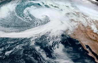 Melambatnya Arus Atlantik Dapat Memicu Badai yang Lebih Kuat di California