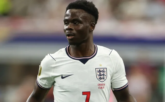 Mengapa Bukayo Saka tidak menjadi starter untuk Inggris melawan DR