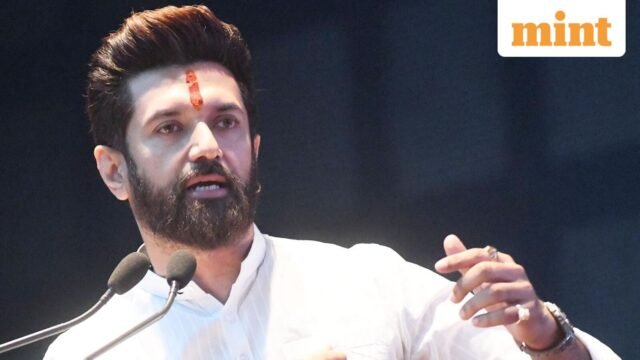 Menteri Persatuan Chirag Paswan menghentikan konvoi untuk membantu wanita yang