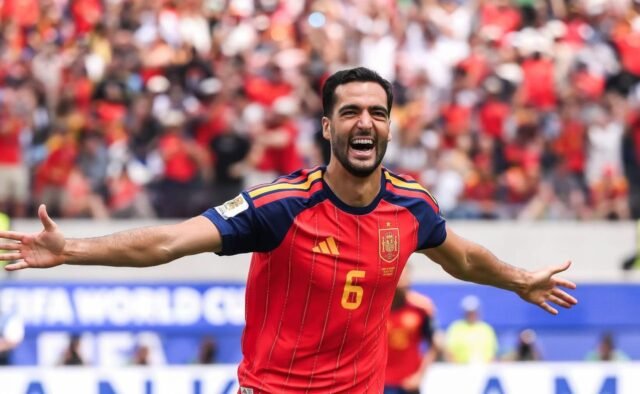 Merino kembali mencetak gol terlambat saat Spanyol mengalahkan Belgia dan