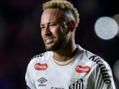 Neymar mengajukan pertanyaan tajam setelah dikritik karena penampilan turnamen poker yang kontroversial