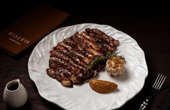 Nikmati restoran steak Eropa modern di Riserva Ubud