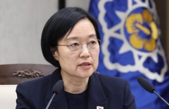 PM mengatakan pemerintah harus memberikan prioritas utama pada pengendalian inflasi