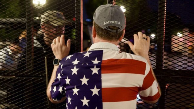Pada hari jadinya yang ke-250, Amerika harus meninggalkan ilusi keunggulan
