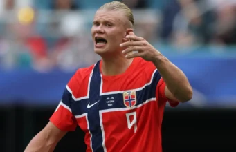Pelatih Norwegia mengungkapkan Erling Haaland bermain meski kelelahan dan mati rasa saat melawan Inggris