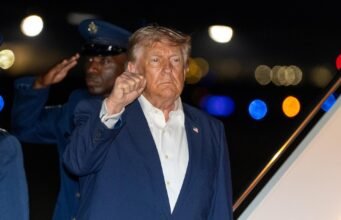 Pengungkapan keuangan Trump mengungkapkan 18 perdagangan saham Coupang sejak akhir tahun lalu