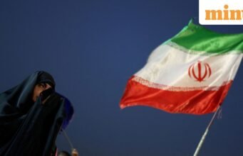Perang Iran LANGSUNG: Pasukan AS memperluas serangan terhadap Iran ketika konflik atas kendali Hormuz terus berlanjut
