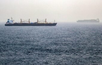 Perang di Iran meluas ke Laut Merah dan Kaspia; Negara-negara Teluk tetap tenang ketika AS menarik diri dari serangan