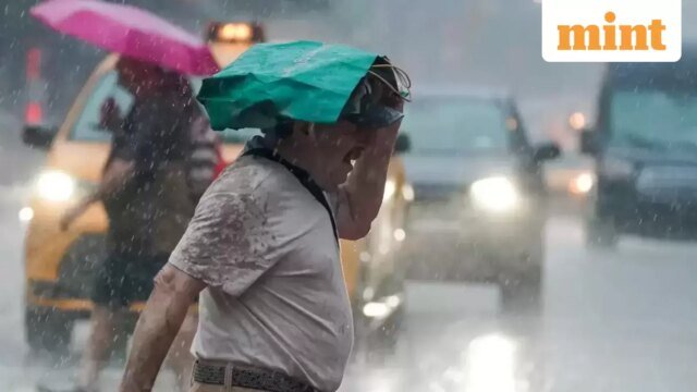 Peringatan banjir bandang di New York: Hujan deras membanjiri jalan,