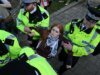 Polisi menangkap 14 aktivis selama protes London yang menandai larangan Aksi Palestina