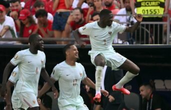 Prancis mengalahkan Maroko dan mencapai semifinal