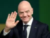 Presiden FIFA Gianni Infantino mengucapkan selamat kepada Spanyol dan Argentina setelah kampanye Piala Dunia 2026 mereka