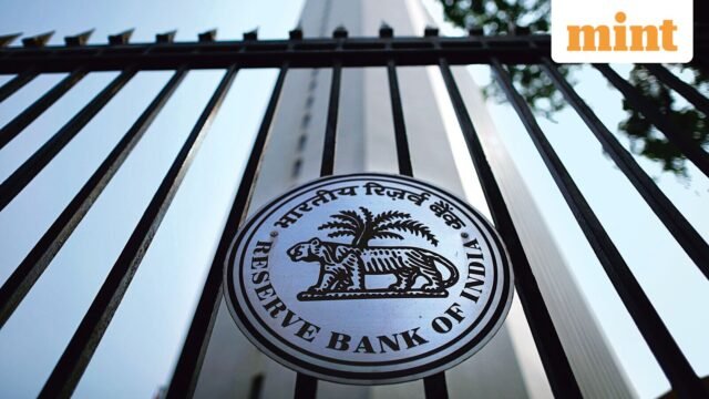 RBI menolak tawaran pemberi pinjaman untuk mengakuisisi aset pra-NPA dan