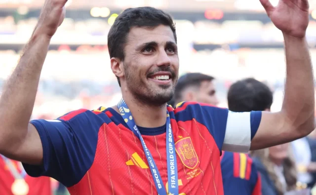 Rodri Hernandez memasuki klub eksklusif bersama Zinedine Zidane dan legenda
