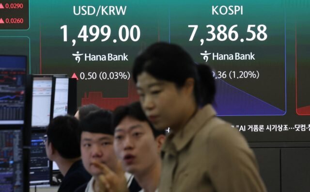 Saham Seoul turun tajam pada Senin pagi di tengah ketegangan