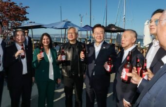 Samsung, SK, dan Hyundai memperluas kemitraan AI dengan perusahaan teknologi besar hingga $950 miliar.