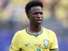 ‘Saya minta maaf’: Vinícius berbicara tentang tersingkirnya Brasil dari Piala Dunia