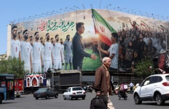 Serangan AS menghantam Iran pada malam ketiga, menewaskan tiga orang