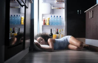 Tidak bisa tidur di cuaca panas? 8 tips ini bisa menyelamatkan malam Anda