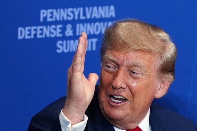 Trump mengatakan AS akan mengandalkan Korea Selatan dan perusahaan lain