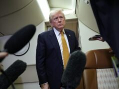 Trump mengatakan AS siap ‘menghancurkan’ Iran setelah intelijen Israel memperingatkan ‘rencana pembunuhan’