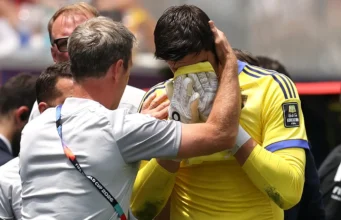 Video: Thibaut Courtois meninggalkan Belgia vs Spanyol sambil menangis setelah dikeluarkan dari lapangan